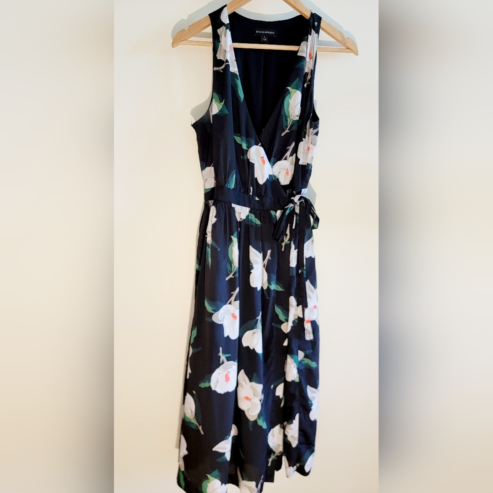 Banana Republic Magnolia Print Sleeveless Wrap Dress Size 4